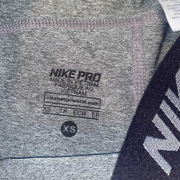 Gray Nike Compression Shorts - Picture 4 of 4